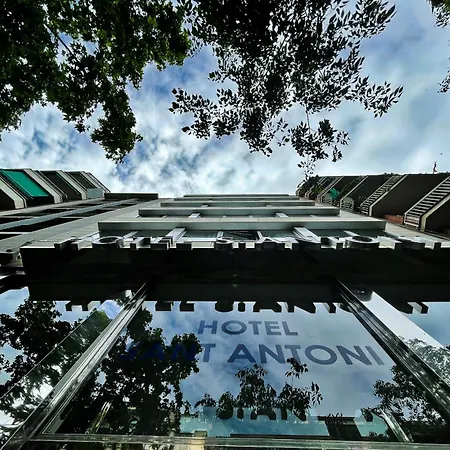 Sm サン アントニ ホテル 3*