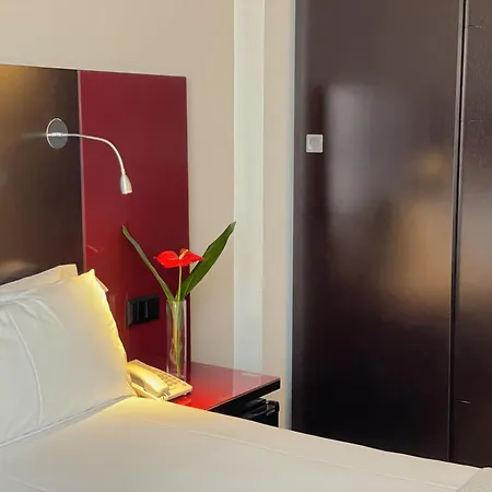 ホテル Sm サン アントニ バルセロナ