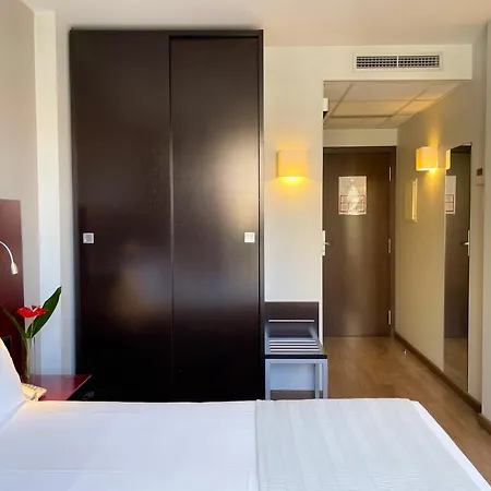 ホテル Sm サン アントニ 3*