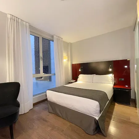 ホテル Sm サン アントニ バルセロナ