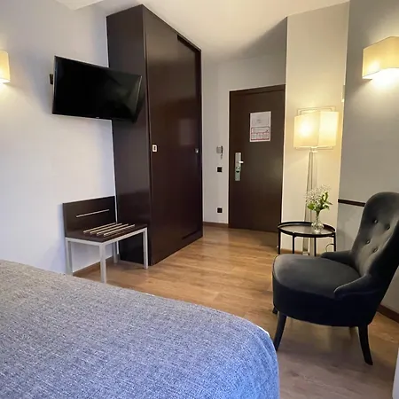 ホテル Sm サン アントニ バルセロナ