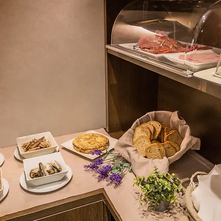 Sm サン アントニ ホテル バルセロナ